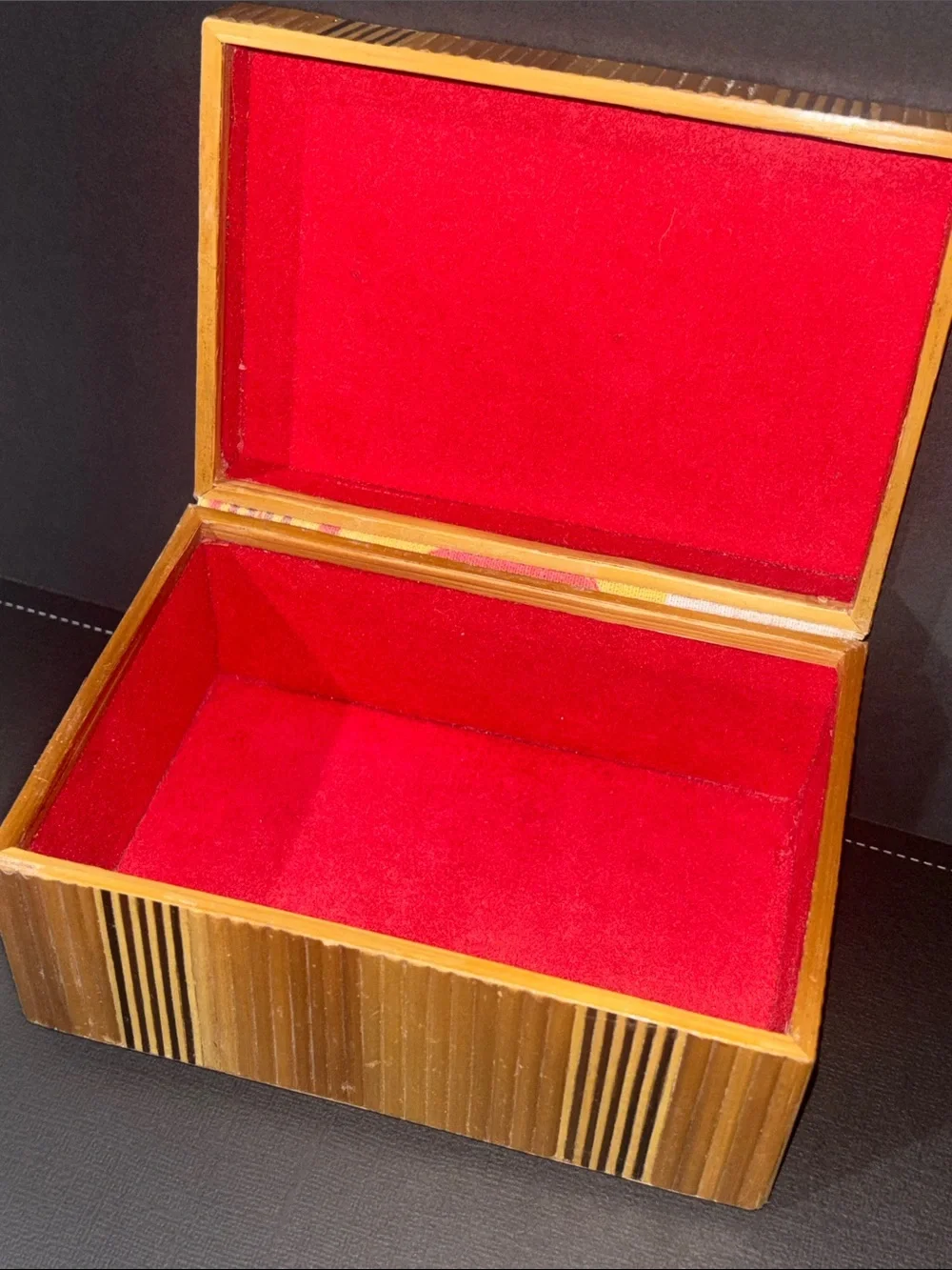 Vintage bamboo floral inlay trinket holder jewelry box velvet lined handmade